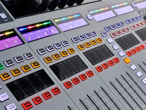 מיקסר דיגיטלי BEHRINGER WING