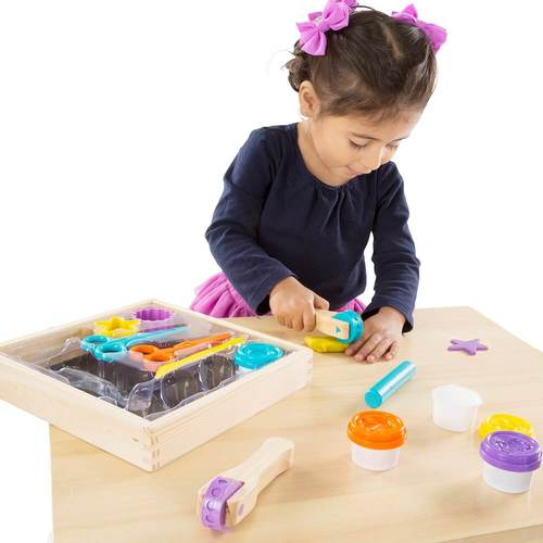 סט חיתוך ויצירה בפלסטלינה MELISSA&DOUG
