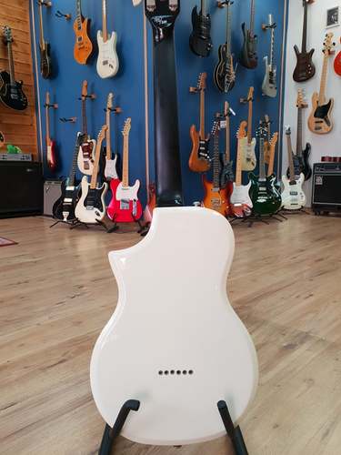 גיטרה חשמלית Supro Ozark