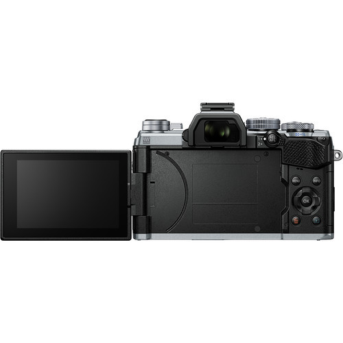 גוף בלבד מצלמת מירורלס Olympus OM-D E-M5 Mark III