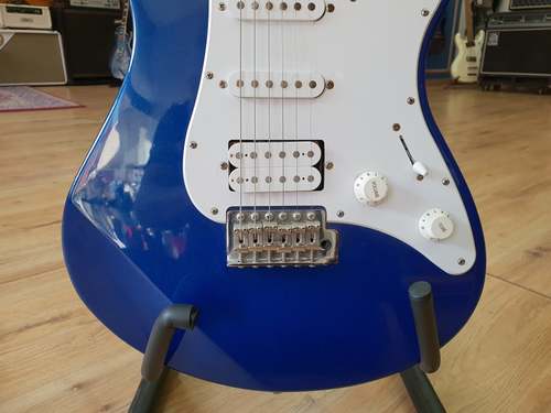 Yamaha Pacifica PAC 012