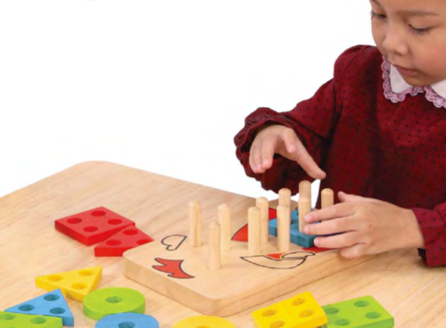 משחק חשיבה להתאמת צבעים וצורות מעץ - הליצן הצבעוני 16 חלקים
