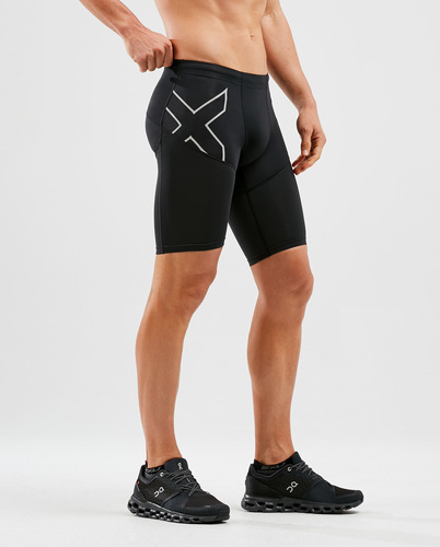 טייץ 2XU לגברים קצר Aero Vent Compression Shorts BLK/SRF