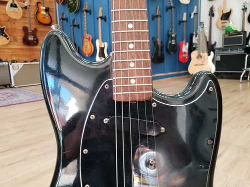 גיטרה חשמלית Fender Musicmaster Black 1977