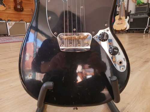 גיטרה חשמלית Fender Musicmaster Black 1977
