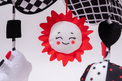 מובייל סנסורי נייד לעגלה / מיטה / עריסה עם חיבור מהיר וצבעים בעלי ניגודיות גבוהה 