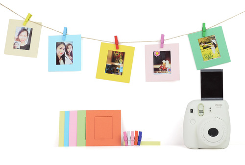 10 מסגרות תלייה מקרטון עם חבל ואטבים Fuji Instax Mini