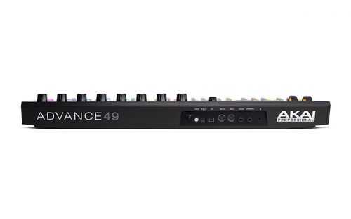מקלדת שליטה AKAI ADVANCE49