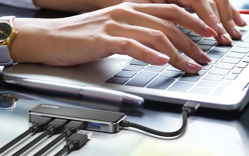 מפצל uHUB Q4 Exquisite 4 Ports USB 3.0 Hub H1109A