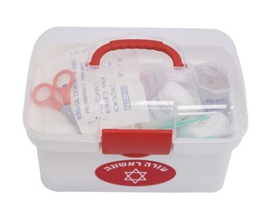 ערכת עזרה ראשונה בקופסת פלסטיק