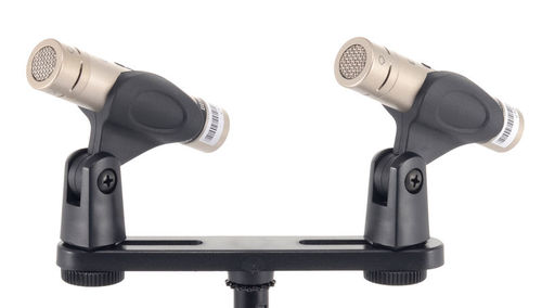 זוג קיבולי אולפני מתואם BEHRINGER C2