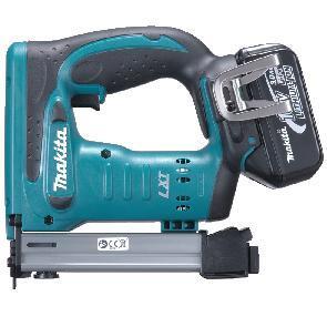 אקדח סיכות DST221Z18V מתוצרת Makita גוף בלבד