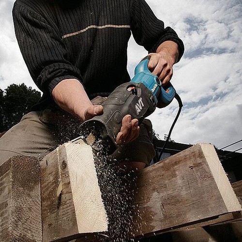 משור חרב עוצמתי MAKITA JR3070CT 1510W 
