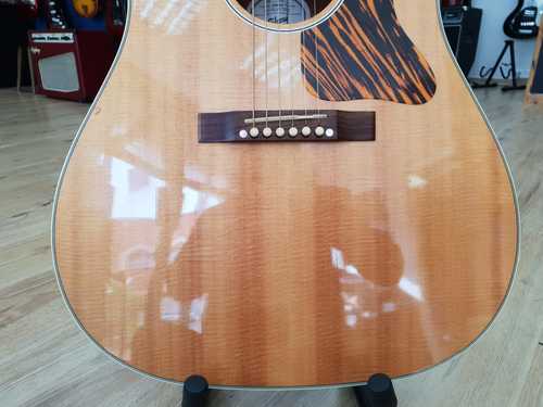 Gibson J-35 Antique 2017