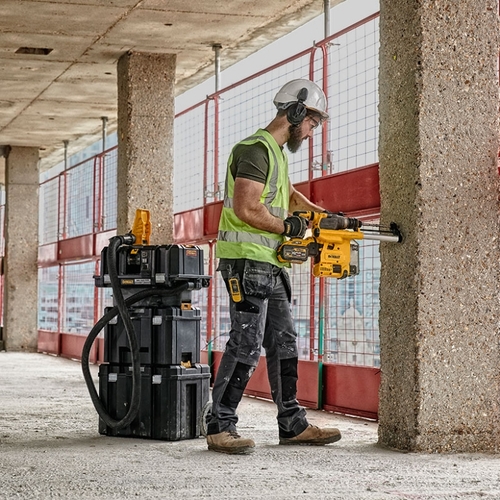 פטישון נטען DEWALT DCH334X2 54V FlexVolt - גוף צהוב שחור עם תפסן SDS-Plus מתחלף ותפסן שלוש לסתות, שתי סוללות 9 אמפר ומזוודת TSTAK