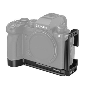 SmallRig2984 L-Bracket עבור מצלמת Panasonic S5