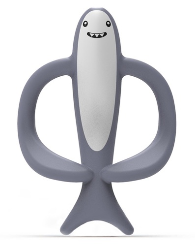 נשכן כריש עם מברשת שיניים הראשונה מסיליקון רפואי