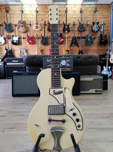 Supro 1507 Super 1961 cream