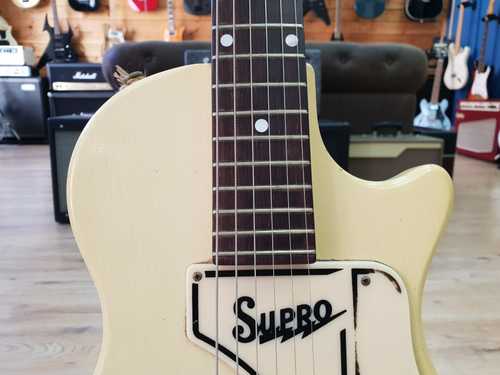 Supro 1507 Super 1961 cream