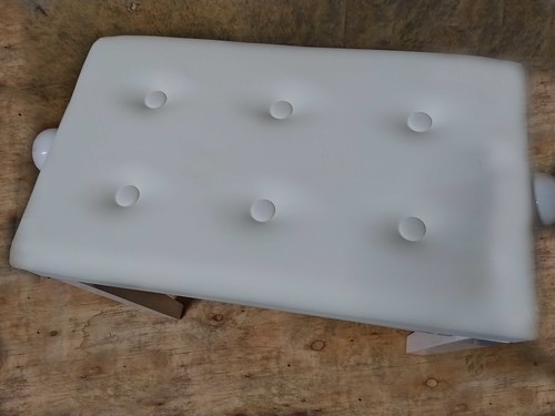 כיסא פסנתר לבן ROCKTONE 102-5 WH