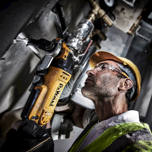 מולטיטול DEWALT DWE315KT - כלי 300 וואט עם 37 אביזרים ומזוודת TSTAK לחיתוך וגירוד
