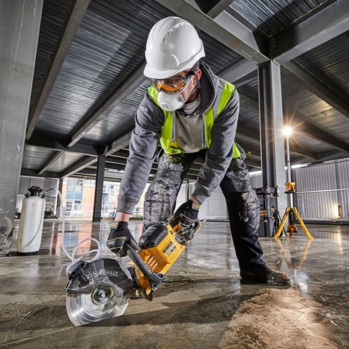 גוף מסור יבש / רטוב נטען בראשלס 