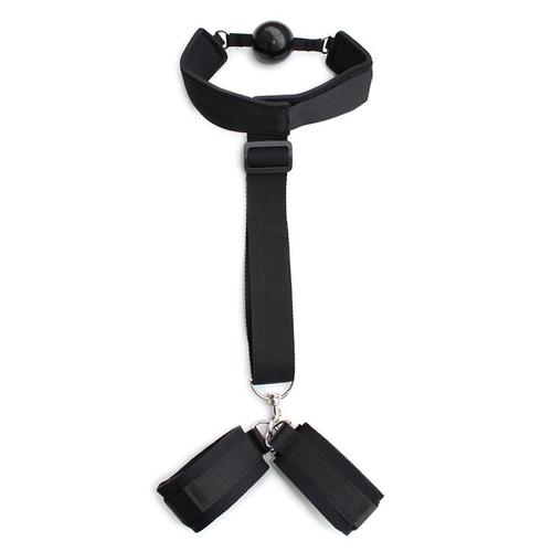 מחסום לפה גאג בול המחובר לסט אזיקי ידיים מבד