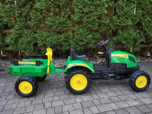 טרקטור פדלים לילדים עם עגלה מתחברת ו 2 כלי חפירה - ירוק