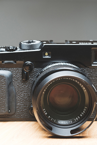 עדשת נורמל מהירה של פוג'י FUJIFILM XF 35mm f/1.4 R