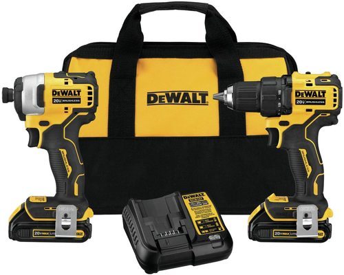 סט מקצועי ATOMIC DEWALT הכולל: מברגה/ מקדחה v18,  מברגת אימפקט v20, פטישון, משחזת, סוללות, מטען 1.3 אמפר ותיק מהודר! 