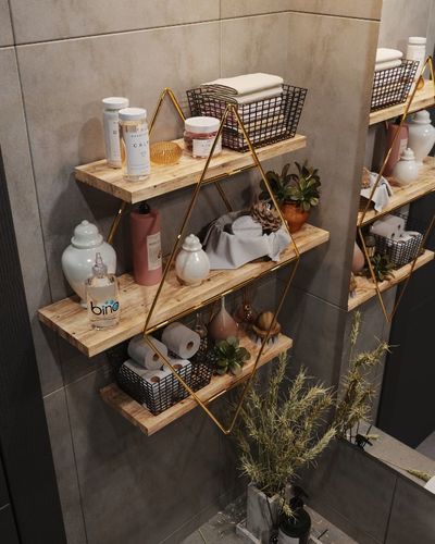 מדף מעויין בצבע זהב