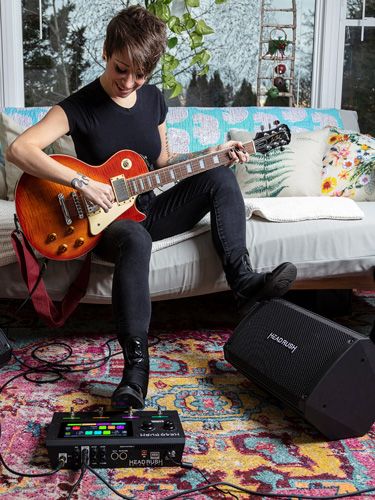 זוית נוספת HeadRush FRFR-108