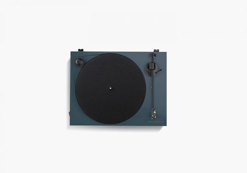 TRIANGLE TURNTABLE