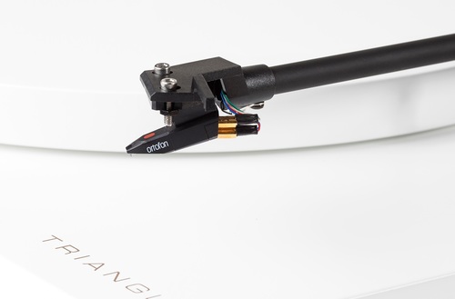 פטיפון מבית TRIANGLE דגם TURNTABLE 