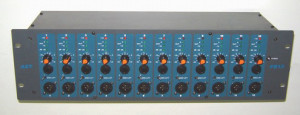 קופסת עיתונאים Professional Audio Press Box PB-12