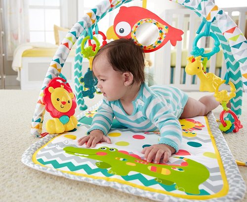 אוניברסיטה ושמיכת פעילות לתינוק 'קרנבל' עם צעצוע אריה מנגן ו 5 צעצועים נוספים