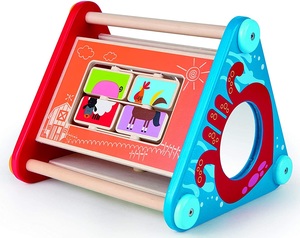 תיבת פעילות ניידת מעץ לבניית ועידוד מיומנויות מוטוריות ולימוד צבעים