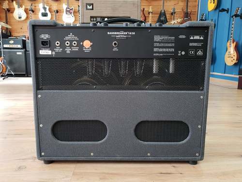 Fender Bassbreaker 18/30 2x12