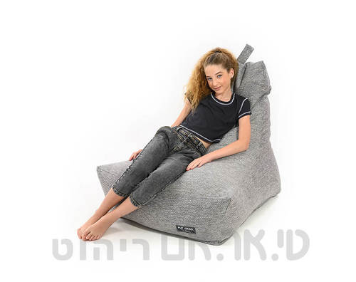 פוף נגויה תקריב