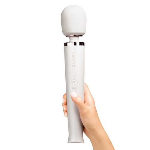 סופר מגי'ק וונד לבן פנינה Le Wand-Rechargeable Vibrating Massager