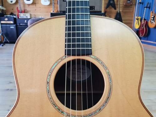 Lowden F32