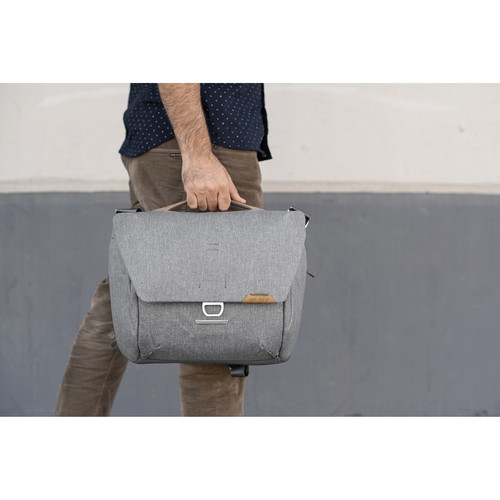 תיק צד Peak Design Everyday Messenger 13L v2