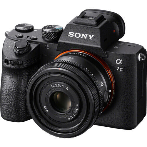 עדשת Sony FE 50mm f/2.5 G