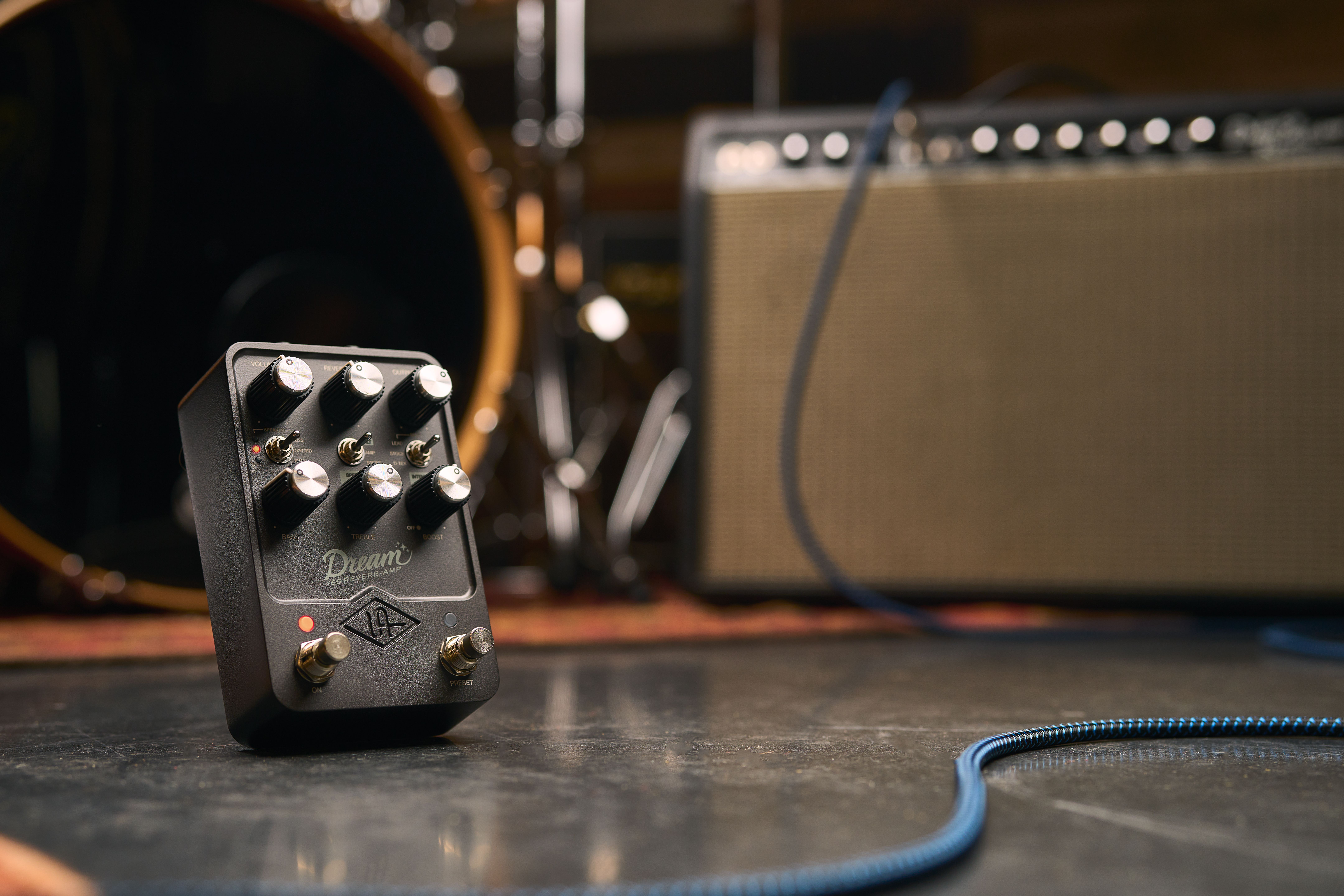 ギター UNIVERSAL AUDIO UAFX DREAM'65 Amplifier Dream '65 Reverb Amplifier – Universal Audio