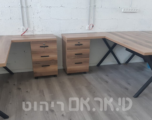 שולחנות משרדיים וקטור
