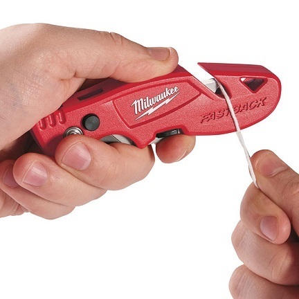 סכין אולר מתקפלת קומפקטית  Milwaukee