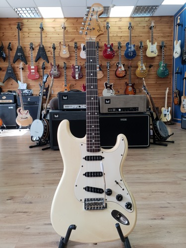Fender Stratocaster Reissue 72 Japan 1985