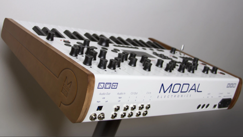 Modal Electronics 001
