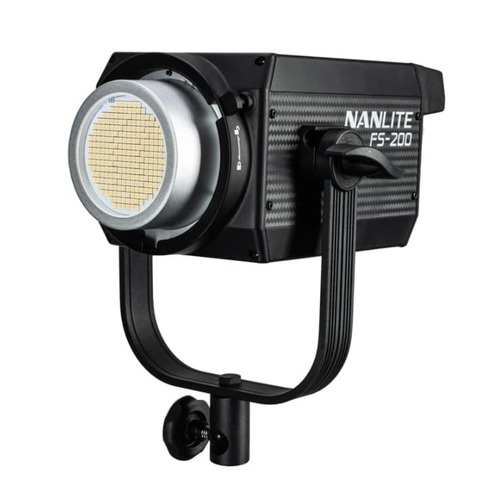 פנס לד מקצועי Nanlite FS 200 LED daylight ac monolight