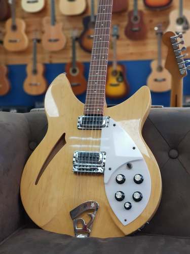 Rickenbacker 330 1992